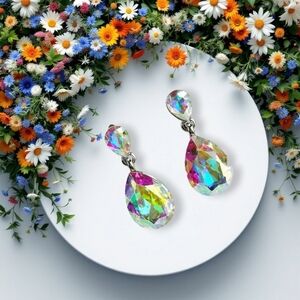 NWT Aurora Borealis crystal dangle drop earrings in silver tone